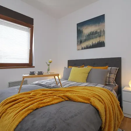 Kaja Apartamento *