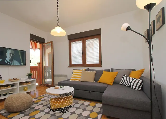 アパート Kaja ズラティボール