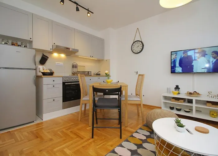 Kaja ズラティボール