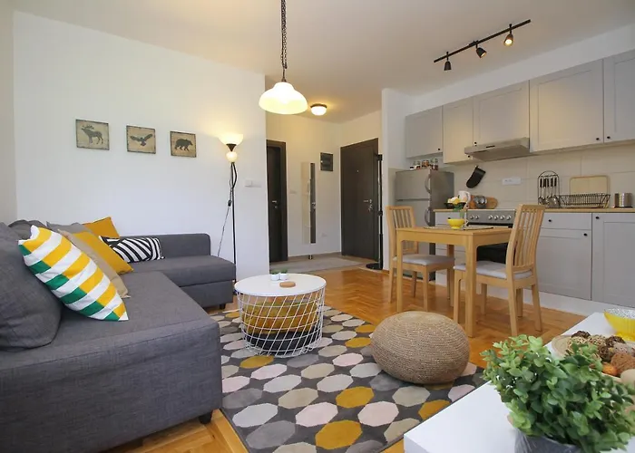 Kaja ズラティボール