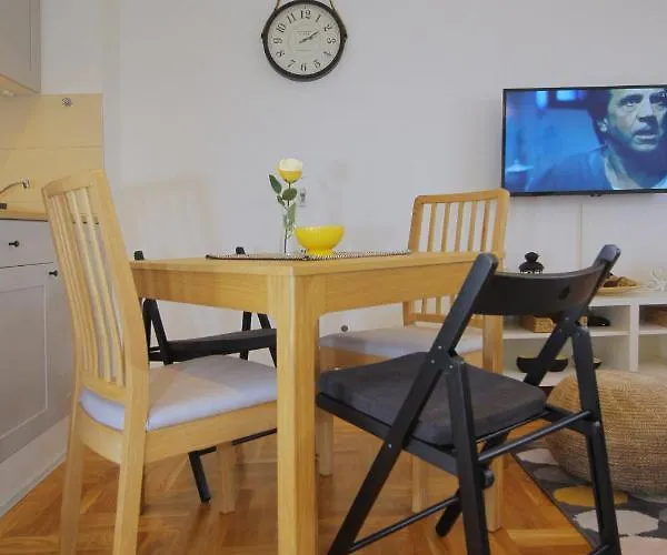 Kaja アパート ズラティボール